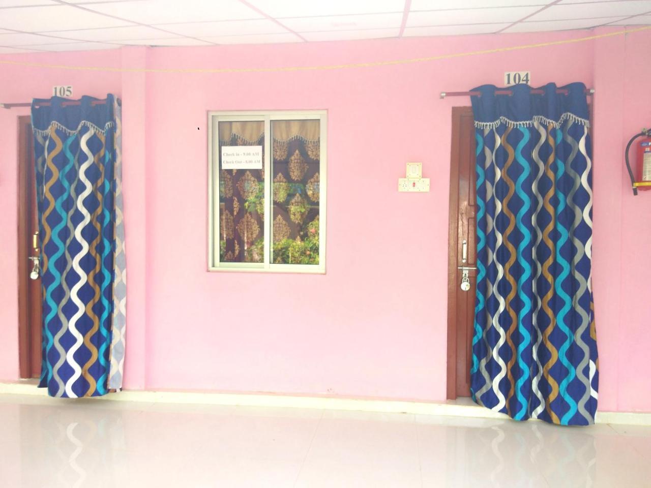 Blue Bird Residency Hotel Lakshmanpur Exterior photo