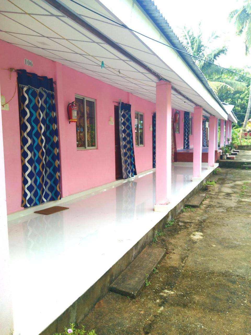 Blue Bird Residency Hotel Lakshmanpur Exterior photo
